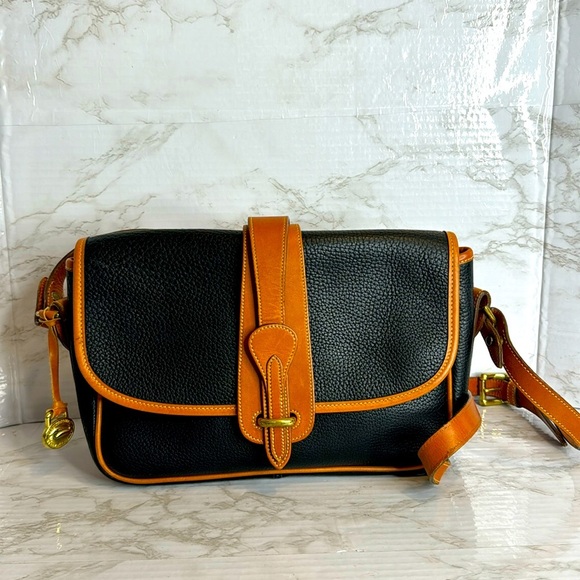Dooney & Bourke Vtg equestrian blk Pebbled Leather with Brown Trim crossbody - Picture 1 of 15